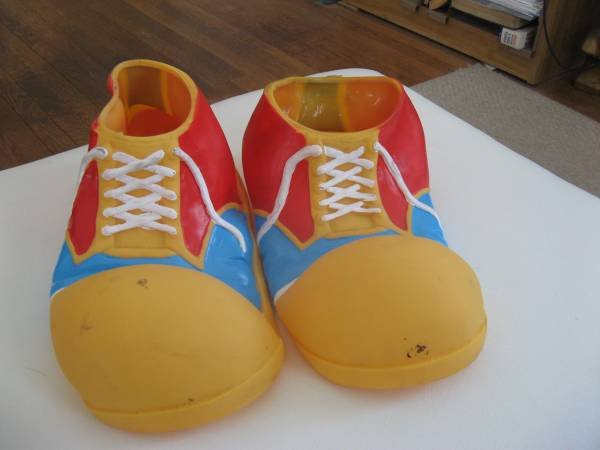 clownshoes.jpg