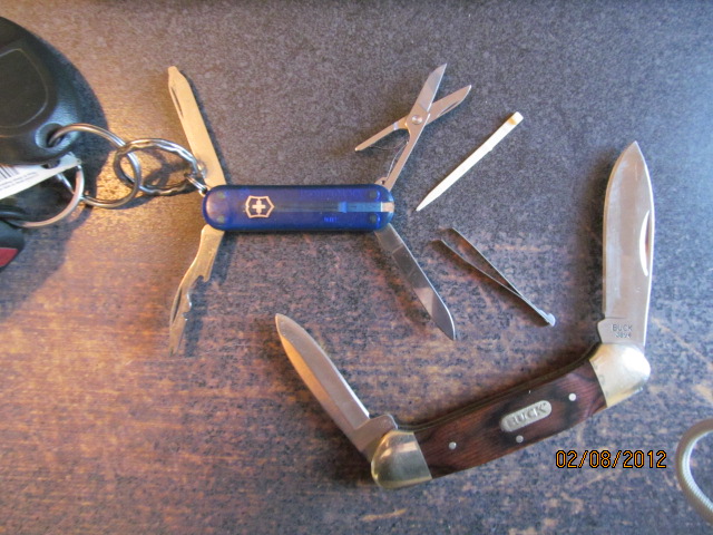 buck and swiss army knife