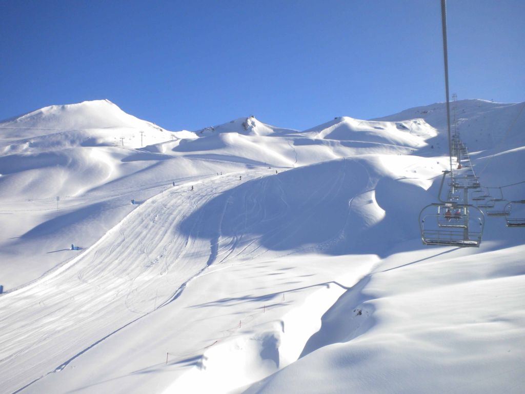 skiarea1.jpg
